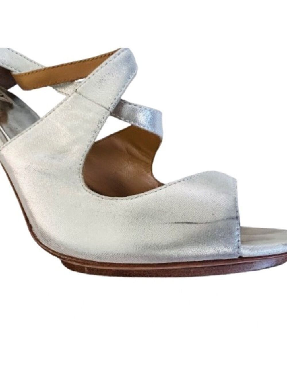 Badgley Mischka Women's
Laguna Platform Pumps Silver
Leather
Size 10 M - Picture 4 of 12